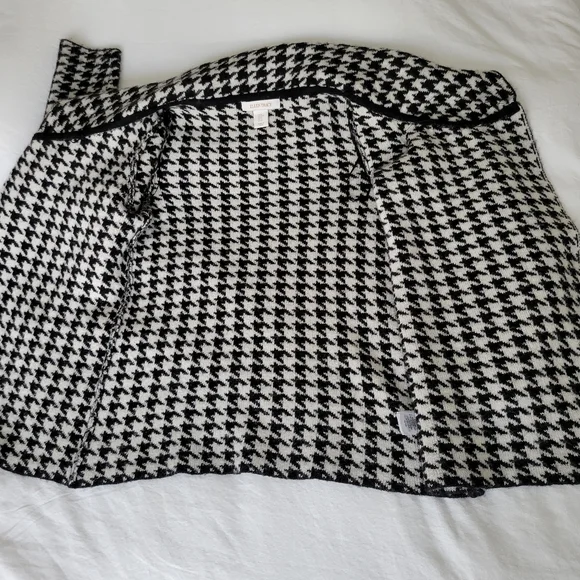 Ellen Tracy shawl collar sweater - Picture 4 of 7